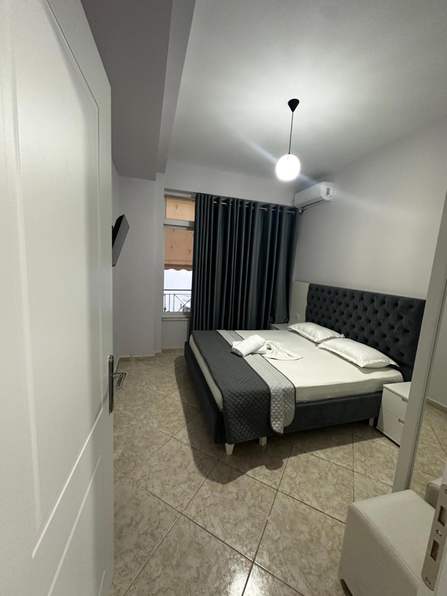 Ylli'S Apartments Sarandë 外观 照片
