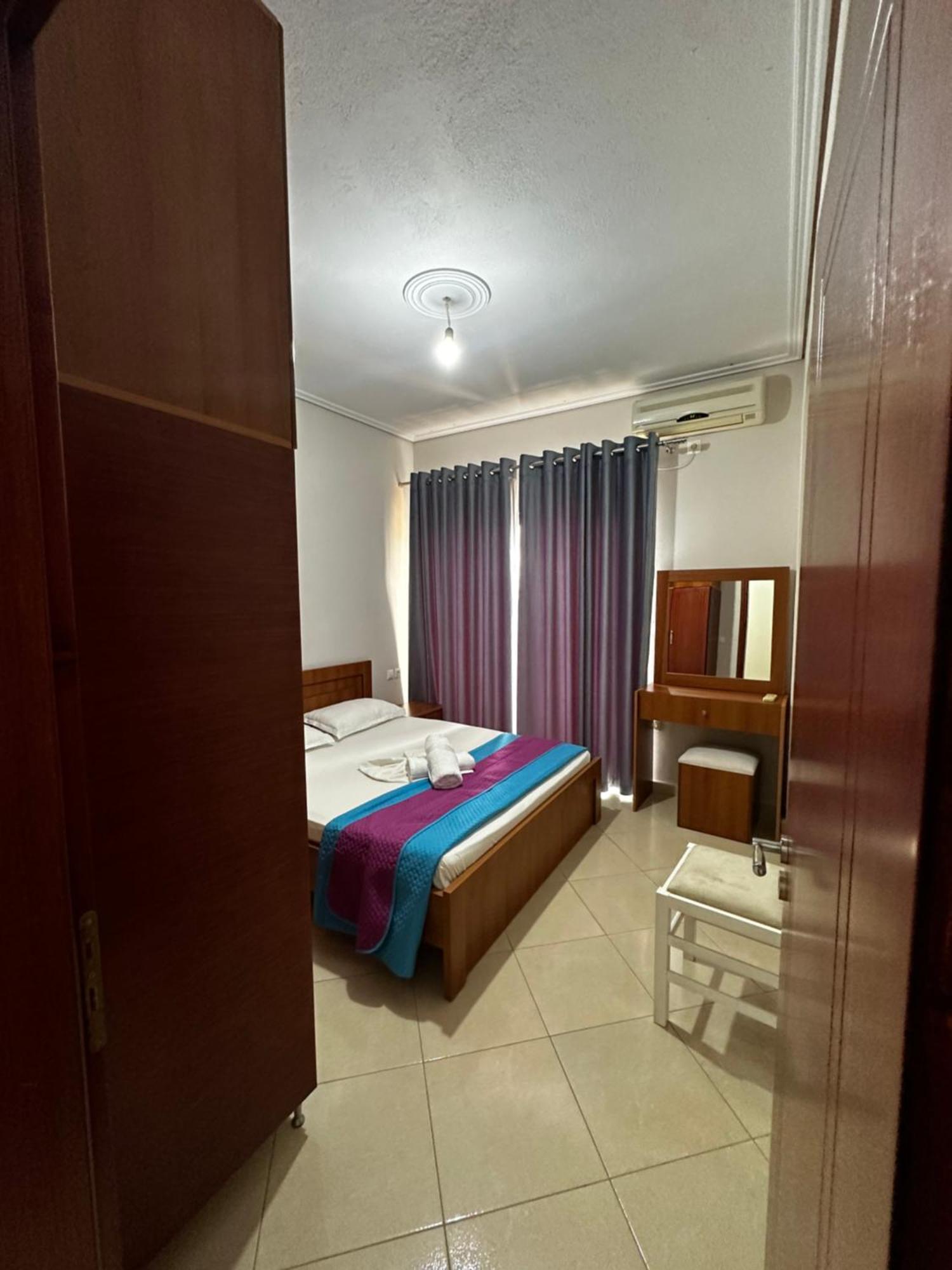 Ylli'S Apartments Sarandë 外观 照片
