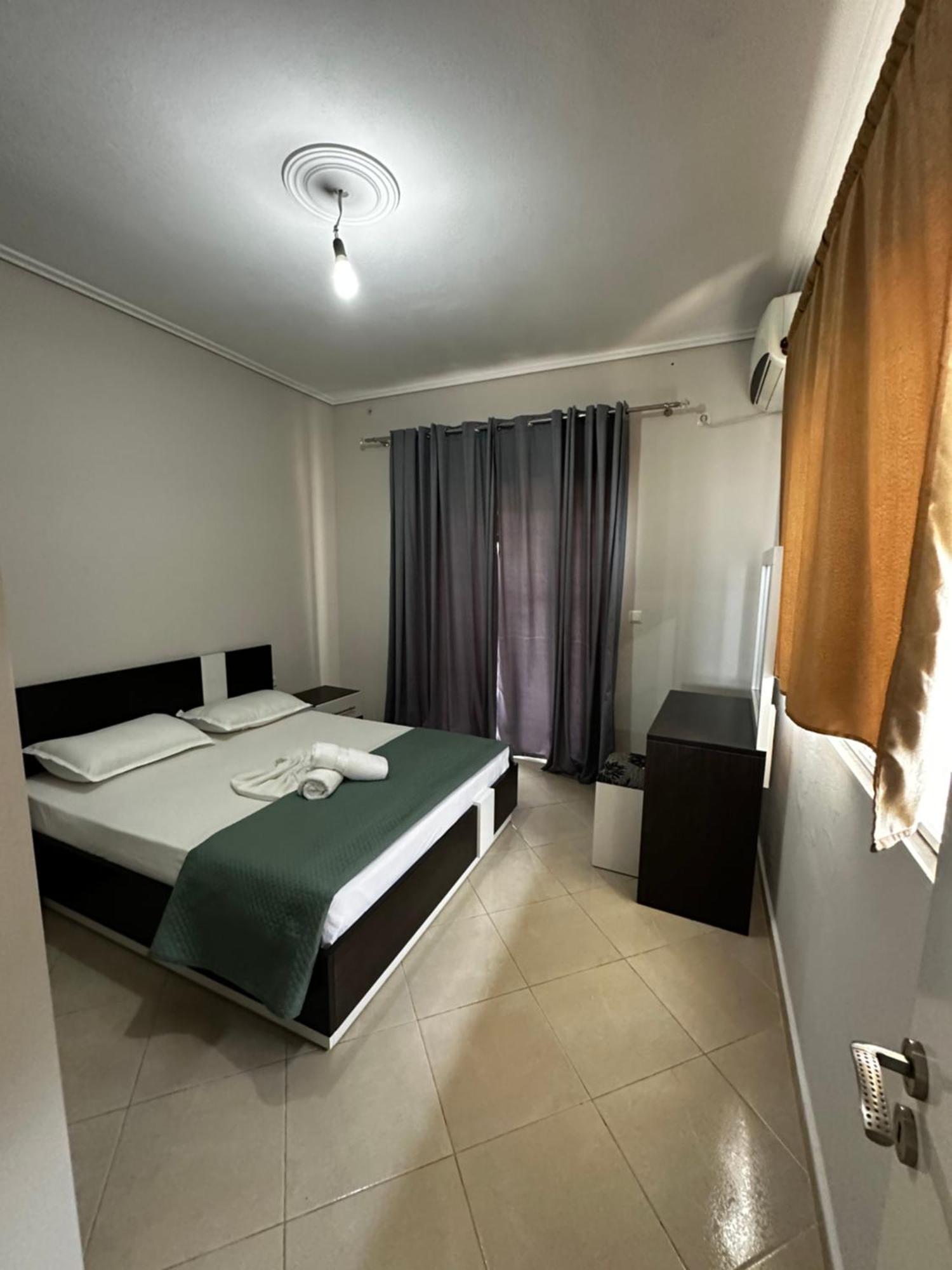 Ylli'S Apartments Sarandë 外观 照片